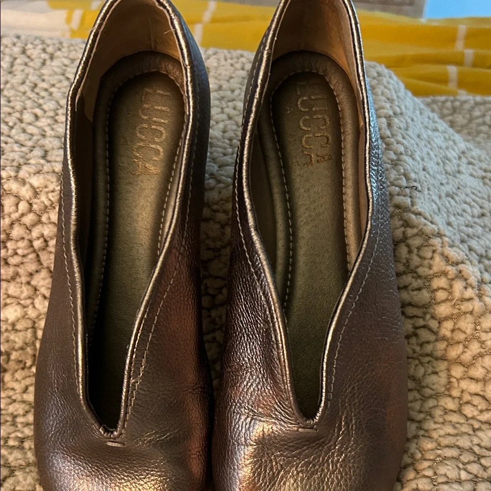 Chic Metallic Leather Women's Loafers - Picture 5 of 11